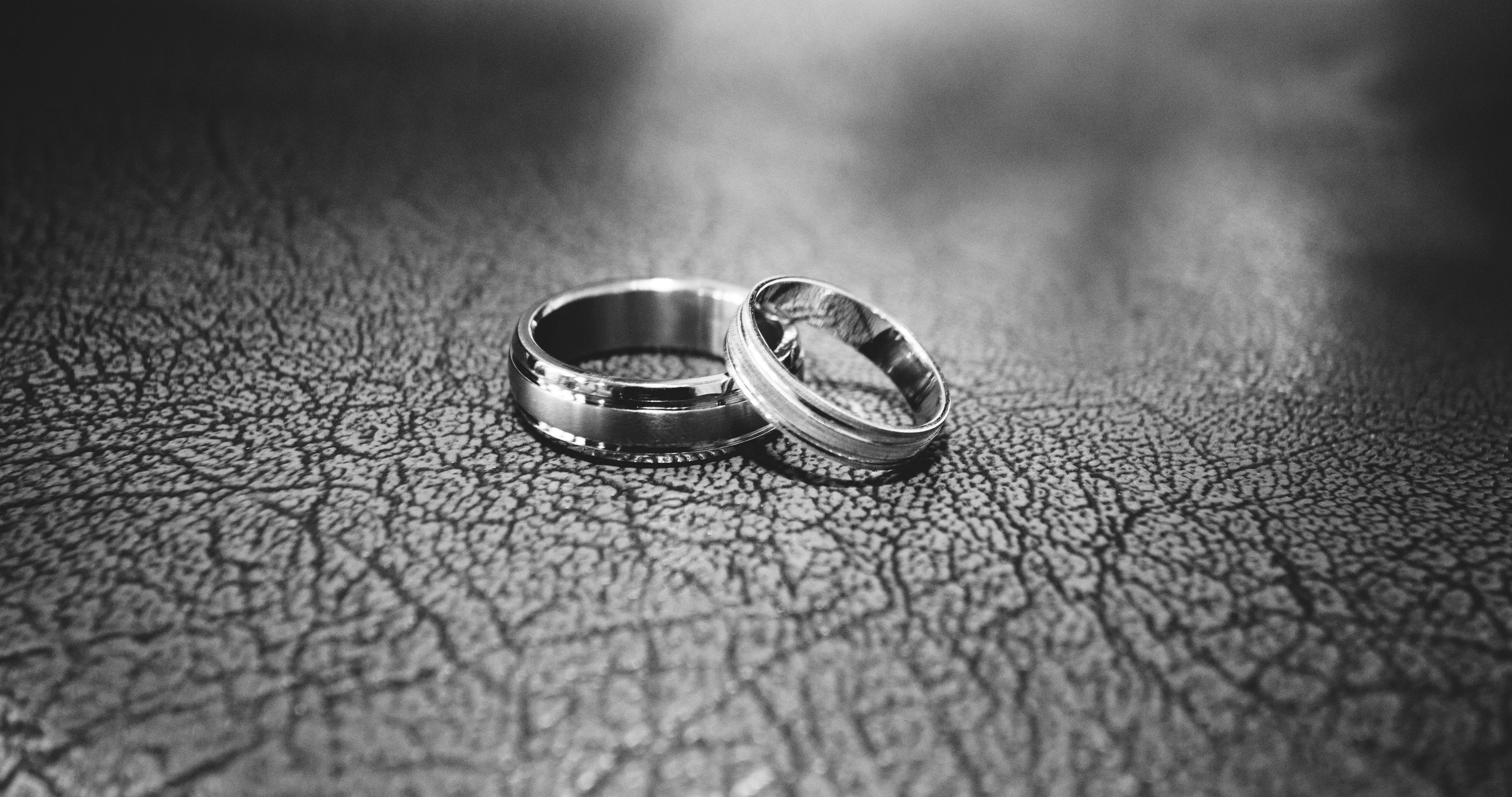 Discover Unique Rings in Our Collection: Stylish Without Clashing