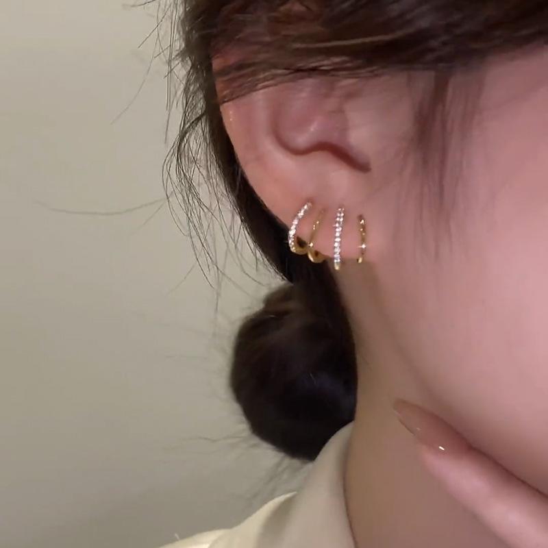 Twist Zircon Hoop Earrings