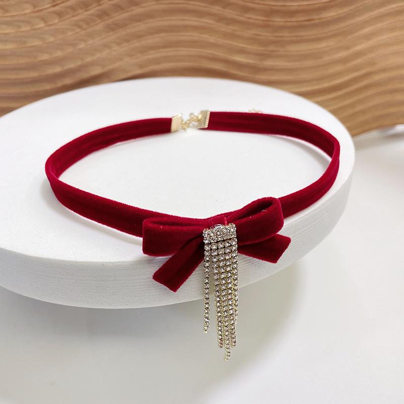 Vintage Red Velvet Imitation Diamond Chocker