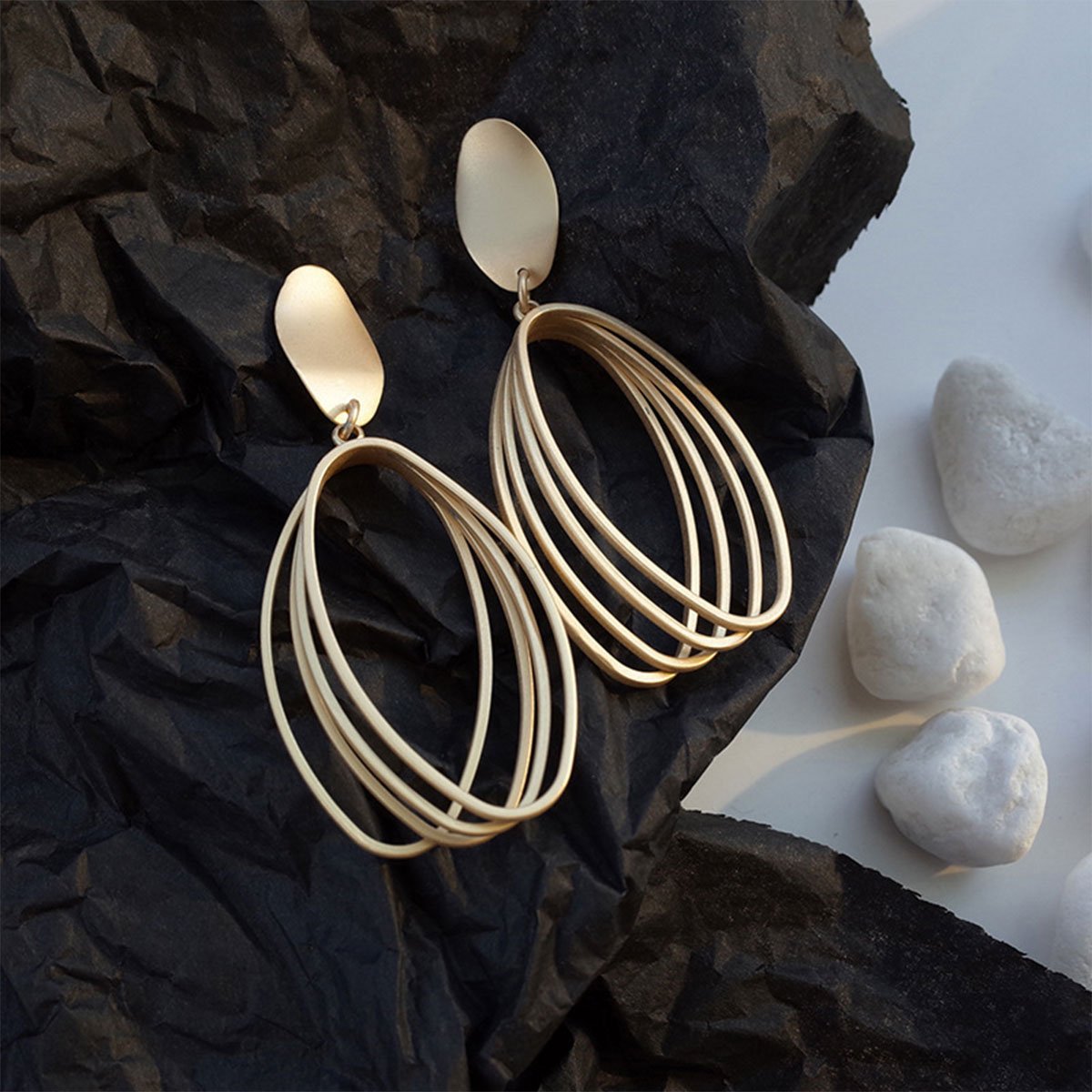 Minimalist Gold Dangle Earrings