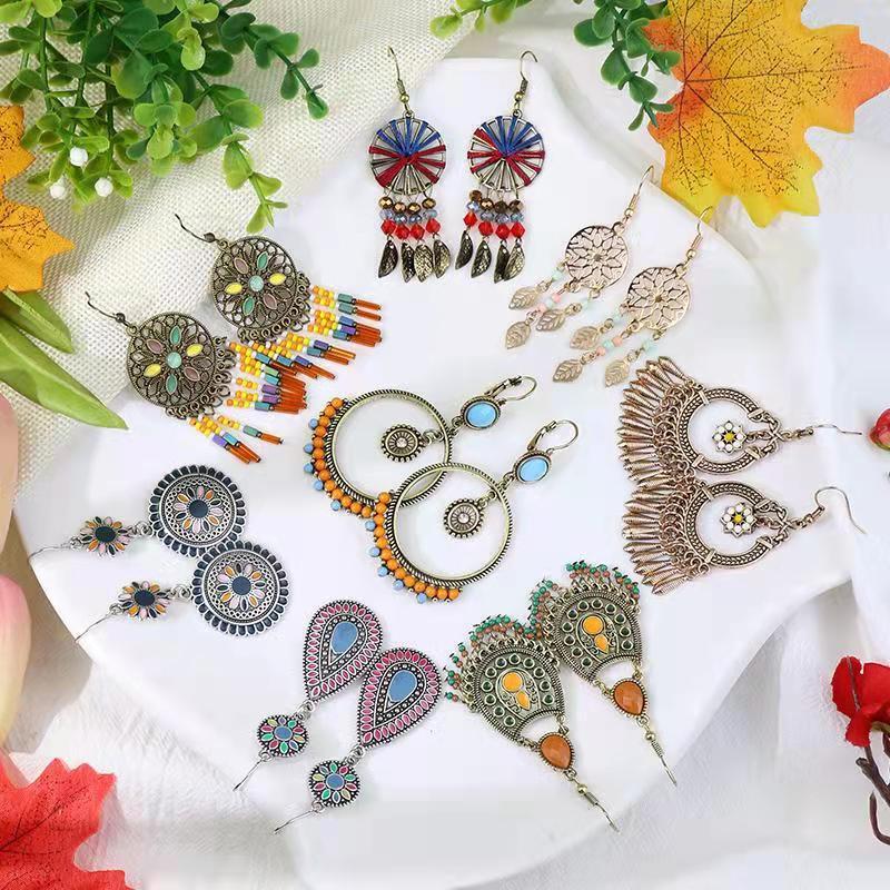 Rice Bead Leaf Retro Palace Style Earrings