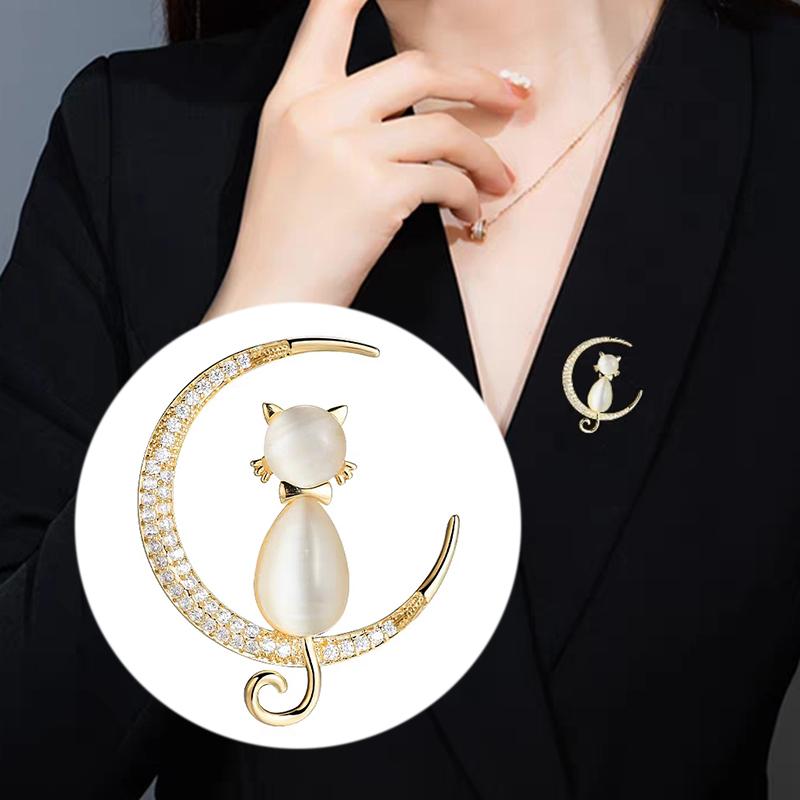 Elegant Crescent Moon Cat Brooch