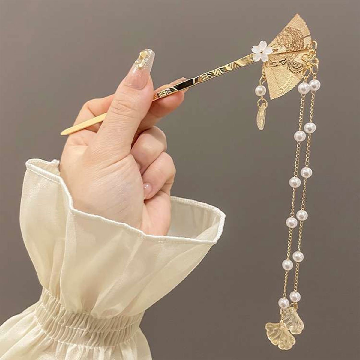 Gold Hair Decorations with Fan Design and Pearls